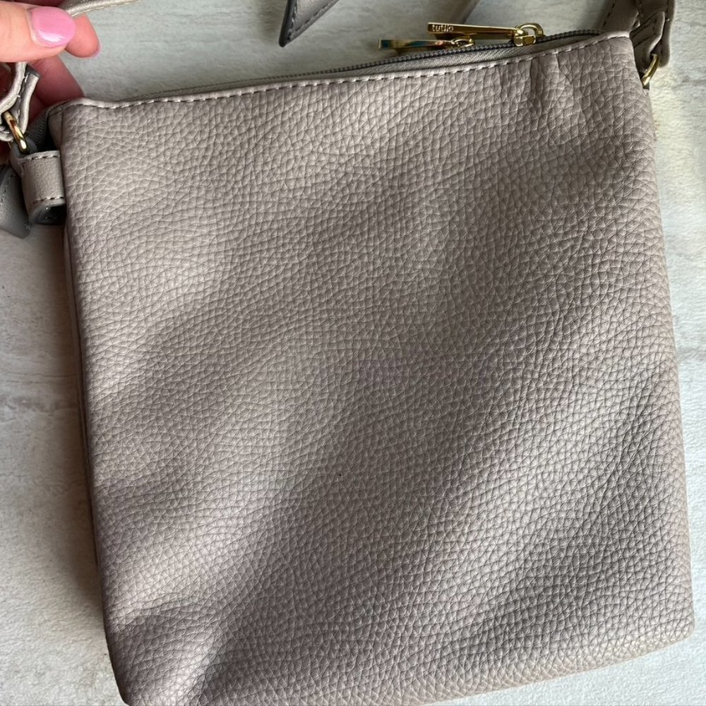 Tutilo New York Nude Beige Gray Crossbody Shoulder Bag Vegan Leather - Picture 6 of 9
